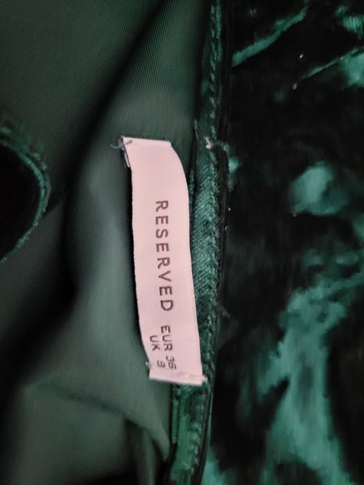 Sukienka welurowa zielona Reserved r.36