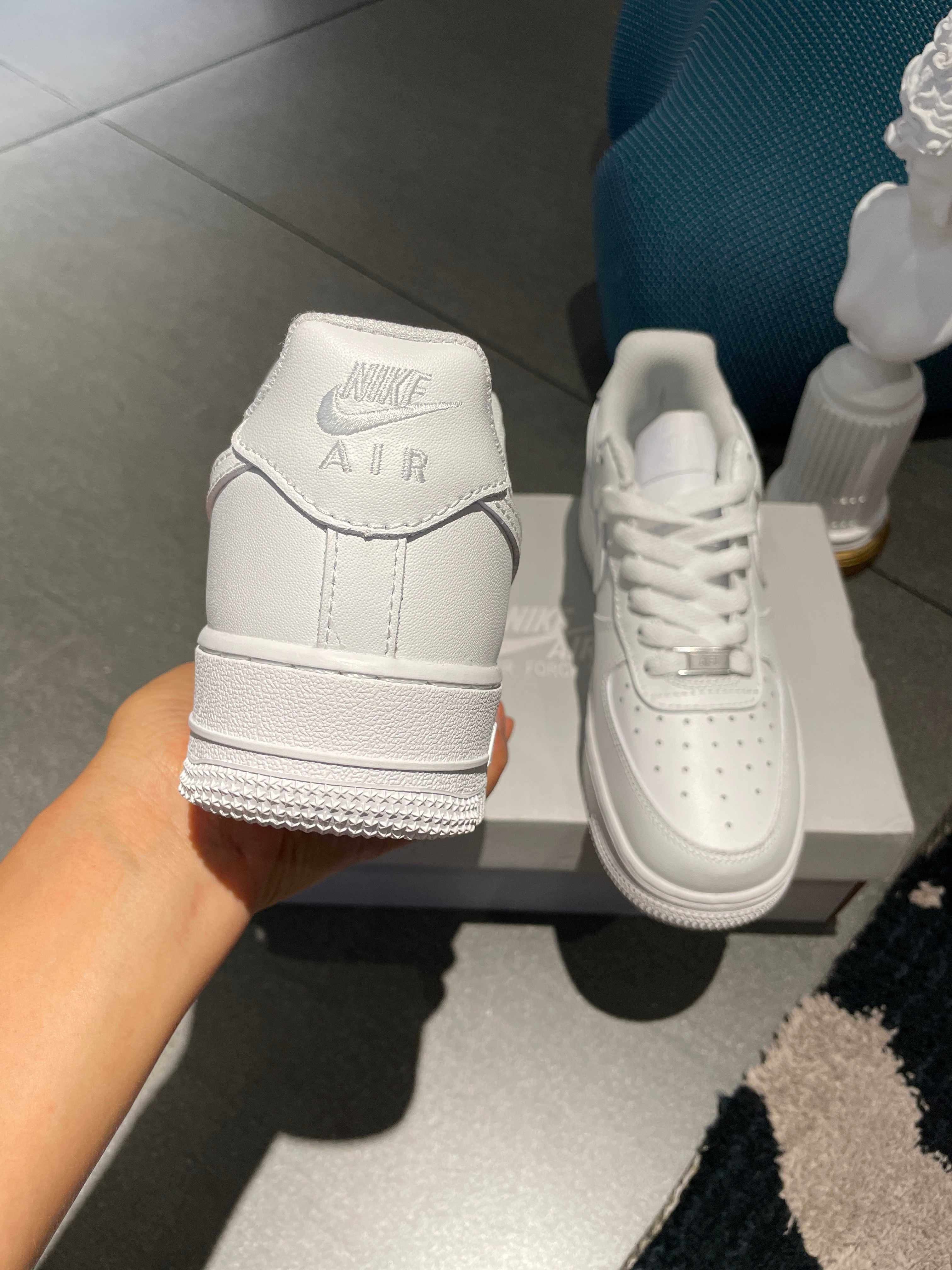 nowy Nike AirForce1Low White Trampki Moda R.38