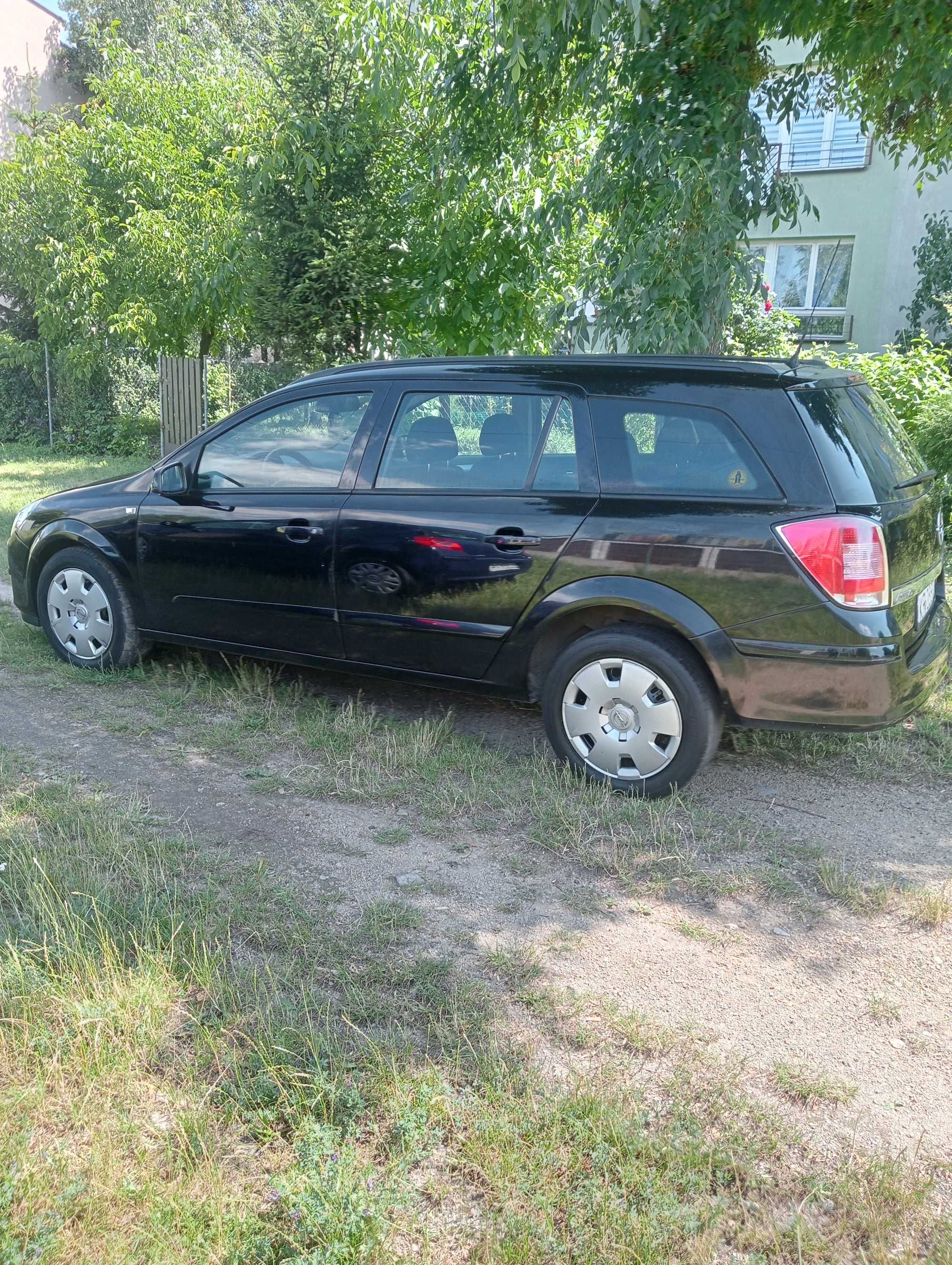 Opel Astra H 1.6 105 KM 2005 r Kombi Serwis do 2024 r