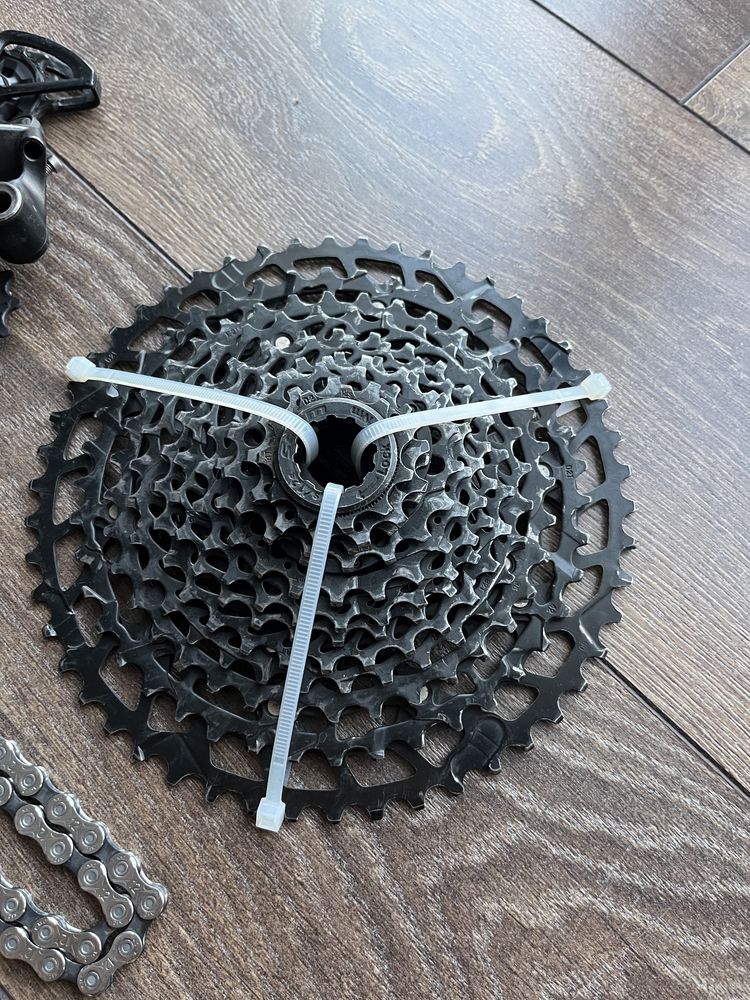 Napęd NX Eagle manetka/przerzutka/kaseta/lańcuch 12s KMC SRAM