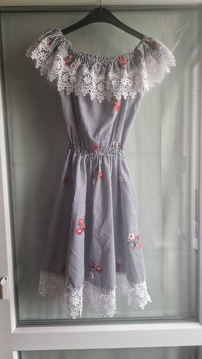 Жіночі плаття,Жіночі сукні