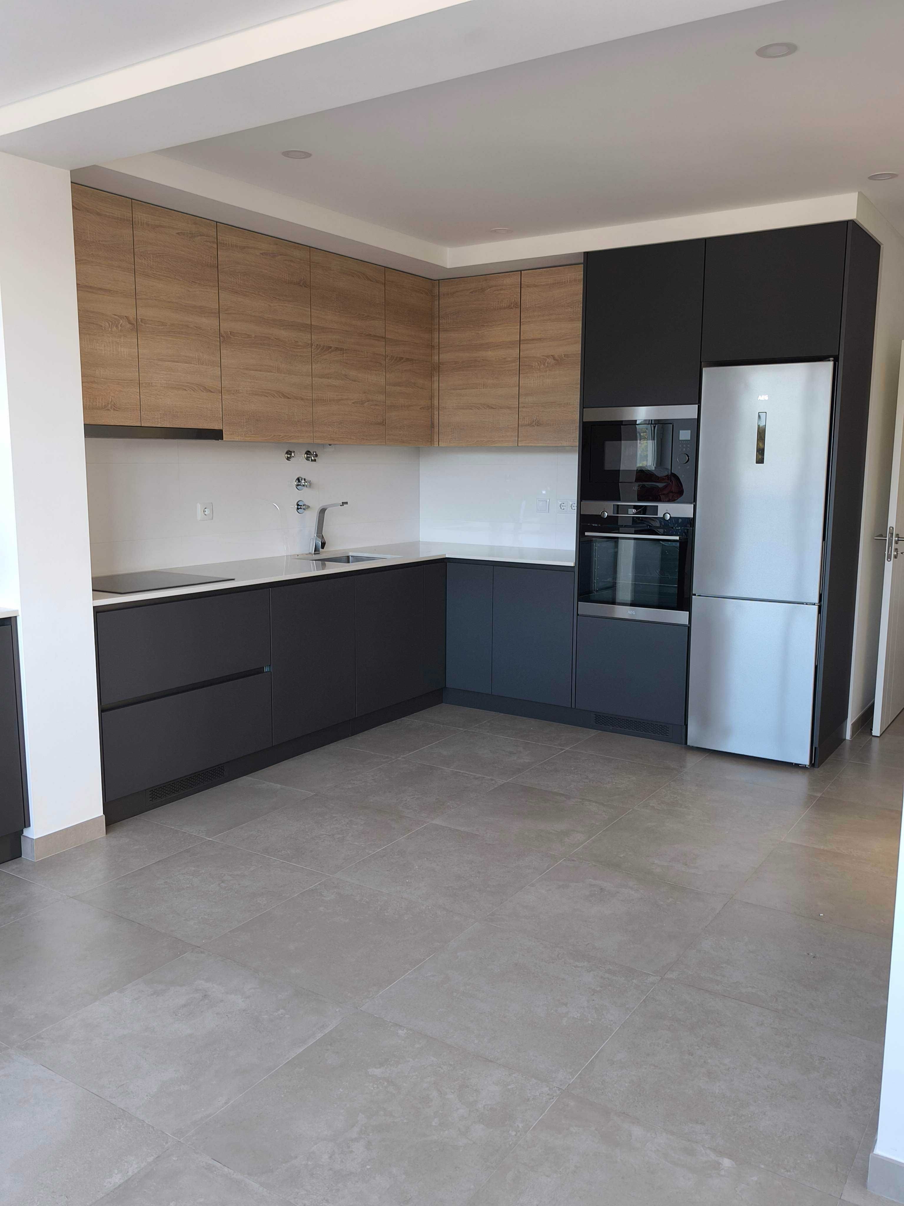 Arrenda-se Apartamento T3 (Enxara do Bispo - Mafra - Lisboa)