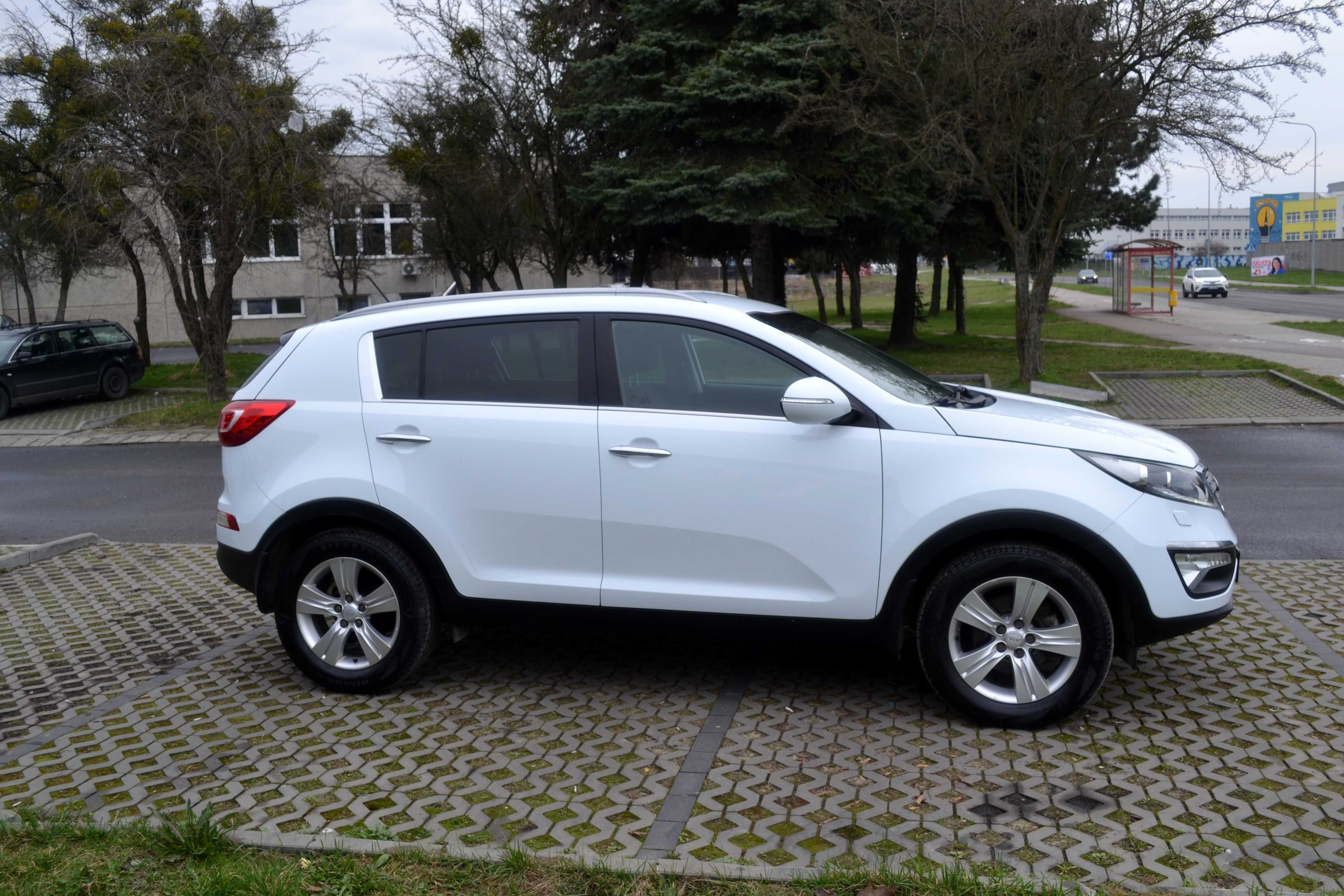 Kia Sportage 1,7 CRDi 2012 r. 169 tys km 2xkoła ksenon PDC zarejestrow