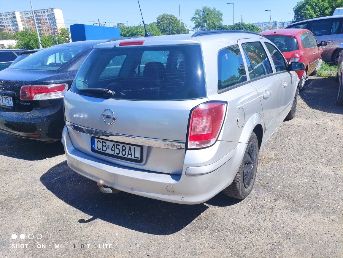 Opel Astra H 1.7 Isuzu 2008 r