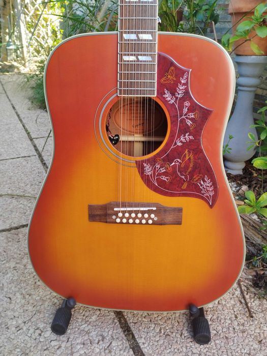 Epiphone Hummingbird Acoustic Electric 12-String Guitar / Guitarra