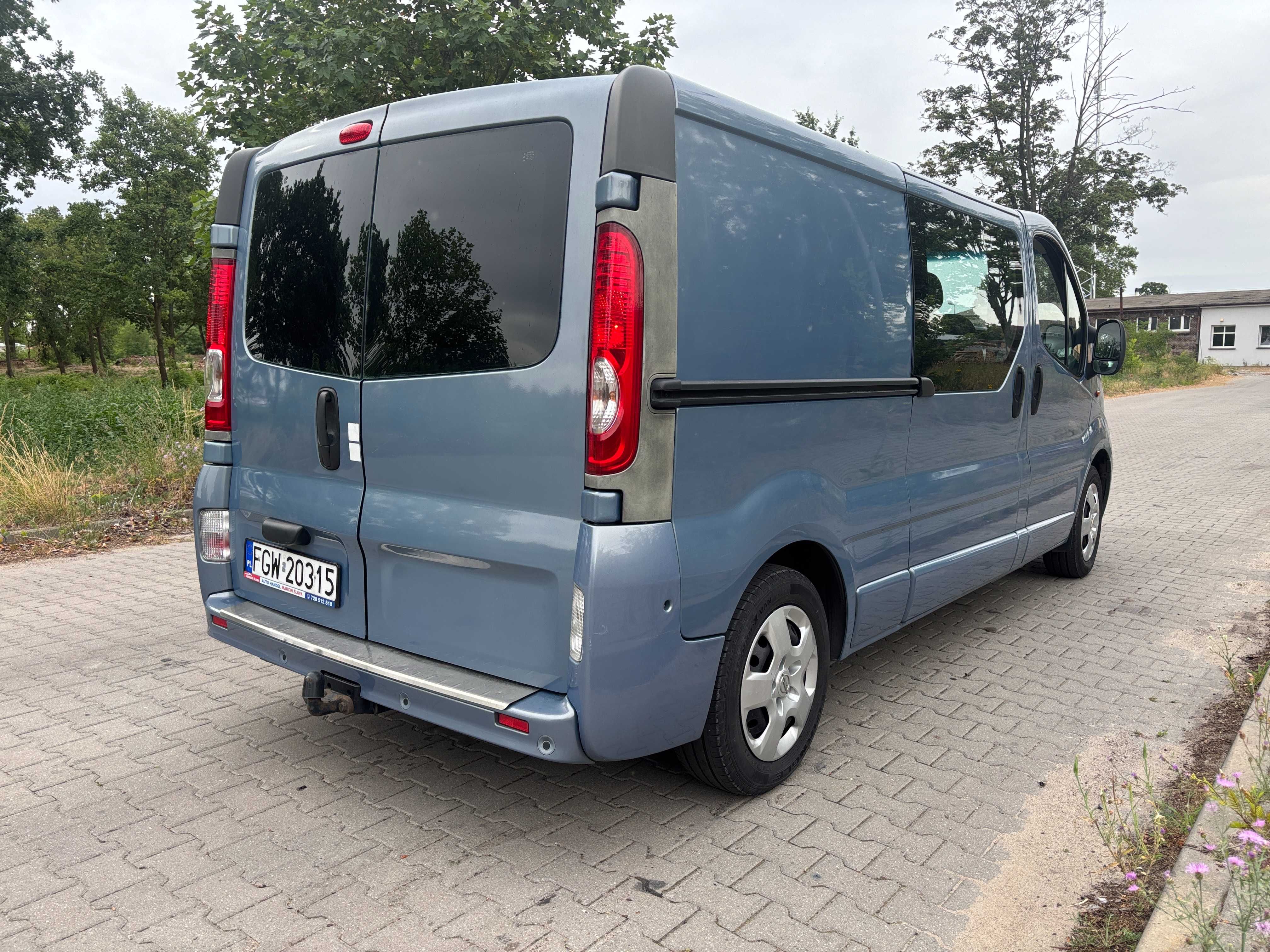 Opel Vivaro L2H1, 2.0 benzyna/gaz, wersja 5-osobowa, hak, klimatyzacja