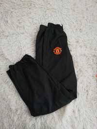 spodnie Nike 164 170 Manchester United czarne 164/164 170 czarne s