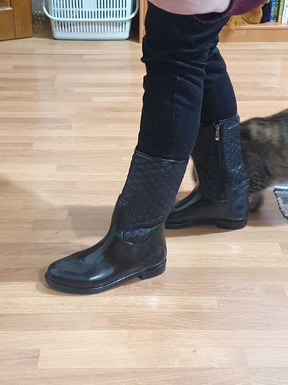 Чоботи гумові жіночі