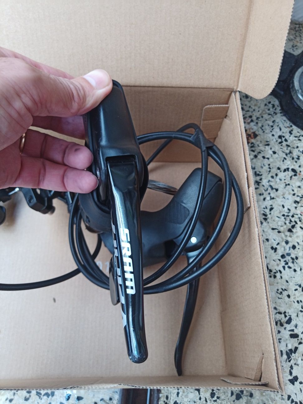 Manetes e desviador sram apex de 11