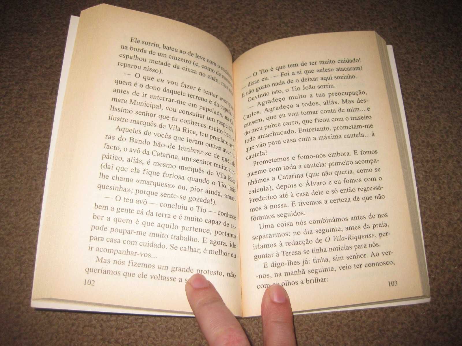 Livro "O Bando dos Quatro: A Parede Rachada" de João Aguiar