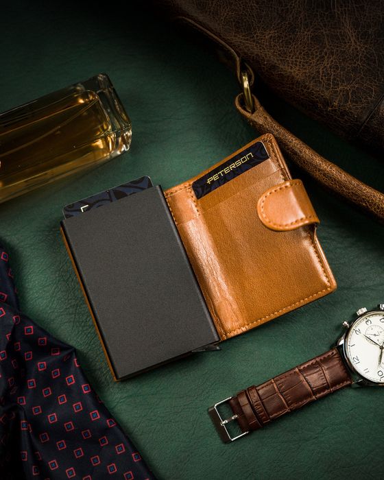 mały portfel na karty i systemem rfid protect - peterson