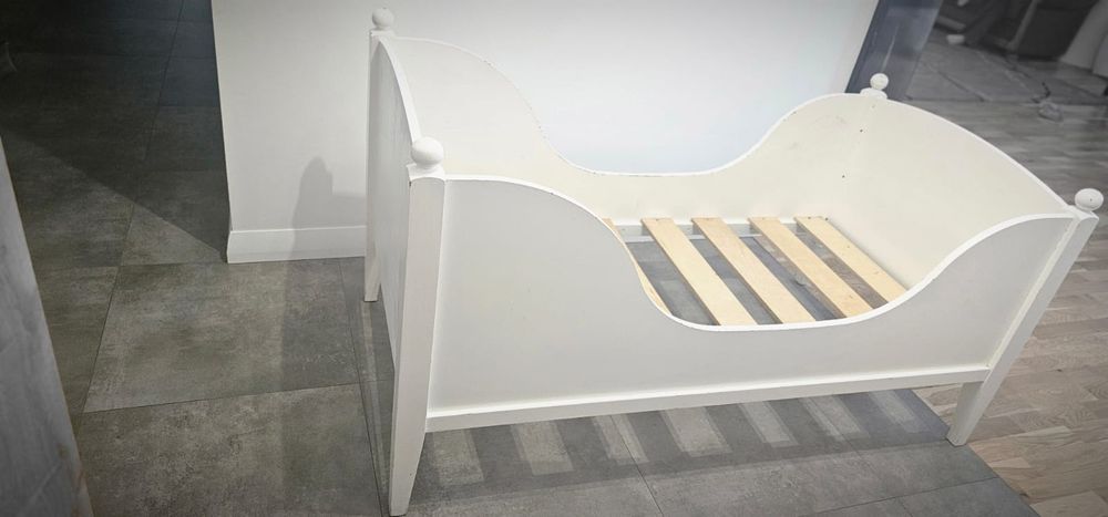 Łóżeczko drewniane