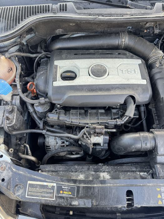 Комплектний перед Skoda A5 Шкода а5 бампер крила капот фари