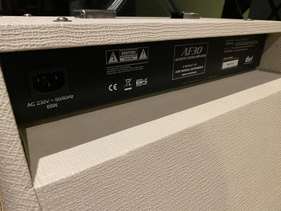 Акустичний Комбопідсилювач Cort Af 30