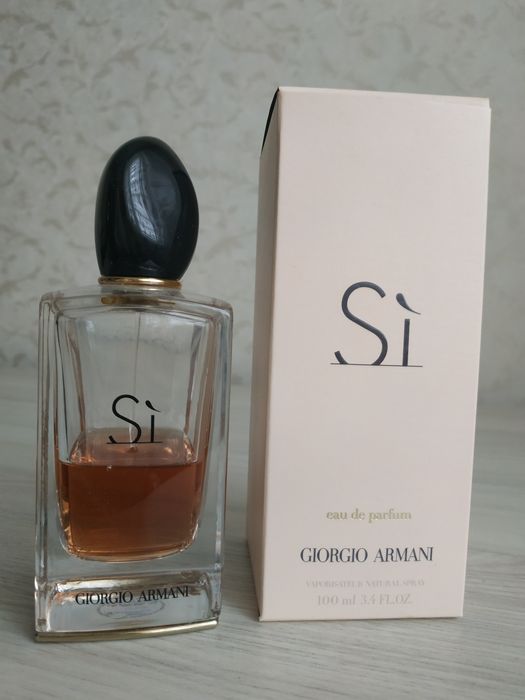 Парфюмерная вода  Giorgio Armani Si