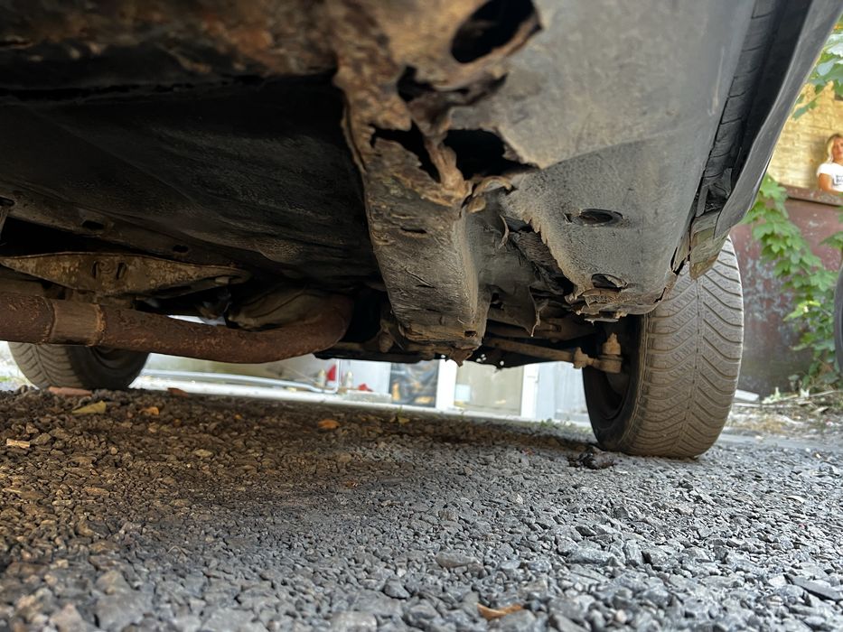 Машина Mercedes w123