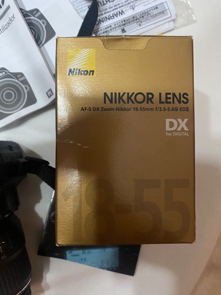 Nikon D3200 com objetiva e acessorios