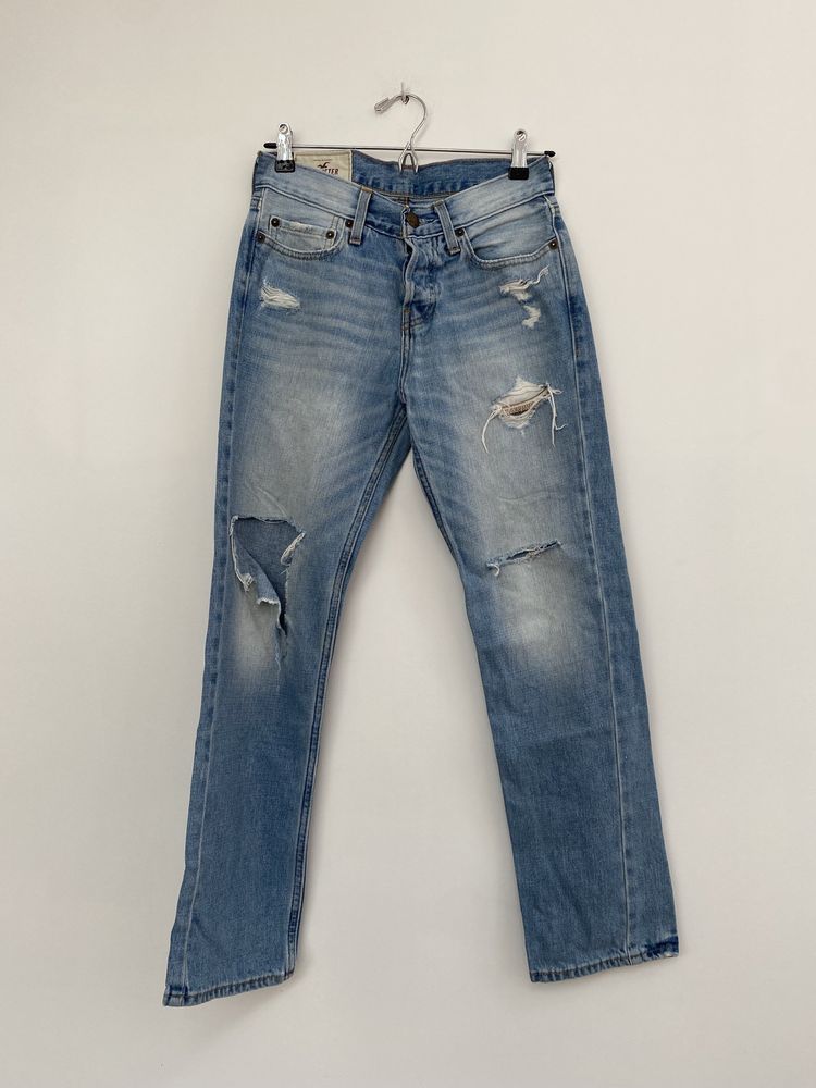 spodnie jeansowe Holister z dziurami