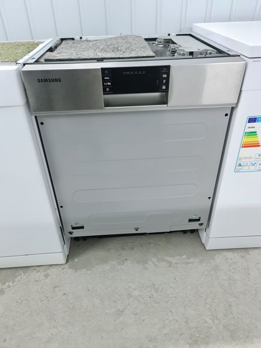 Вбудована посудомийна машина Samsung 60 Cm / DW-SG720T