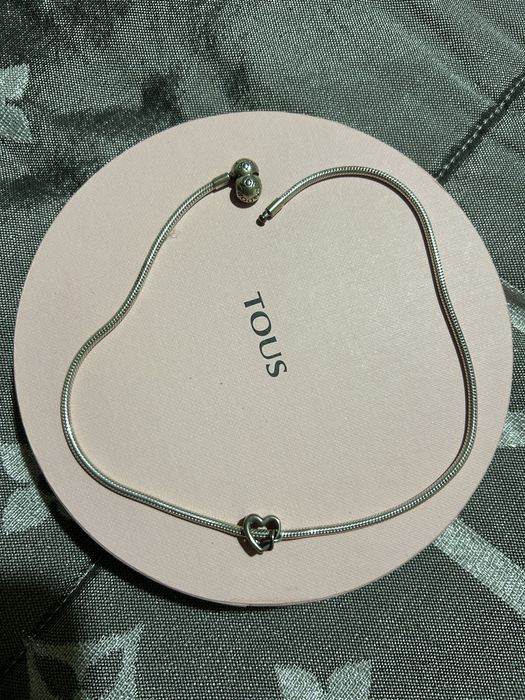 Vendo colar Pandora original + conta coração