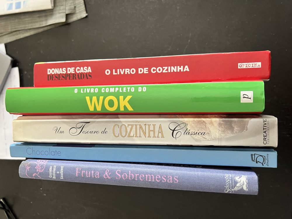 Varios livros de cozinha