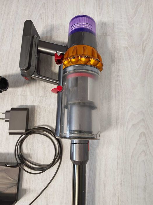 Odkurzacz Dyson V15 Detect Absolute + DUŻY zestaw dodat­ków