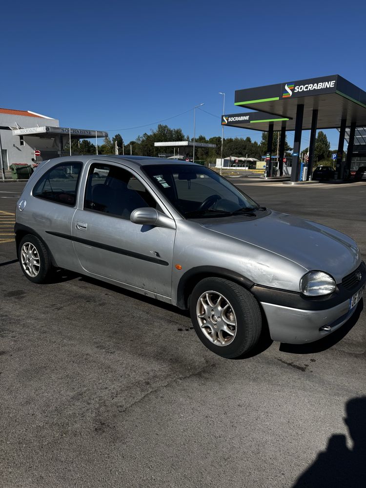 Opel Corsa 1.5 TD ISUZO Gasóleo