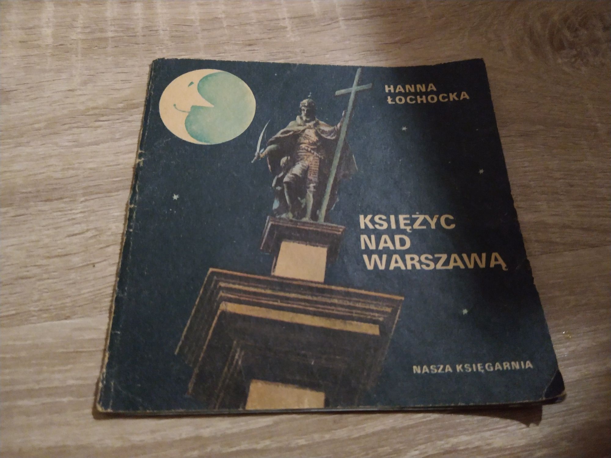 Księżyc nad Warszawą-Hanna Łochocka/Poczytaj Mi Mamo