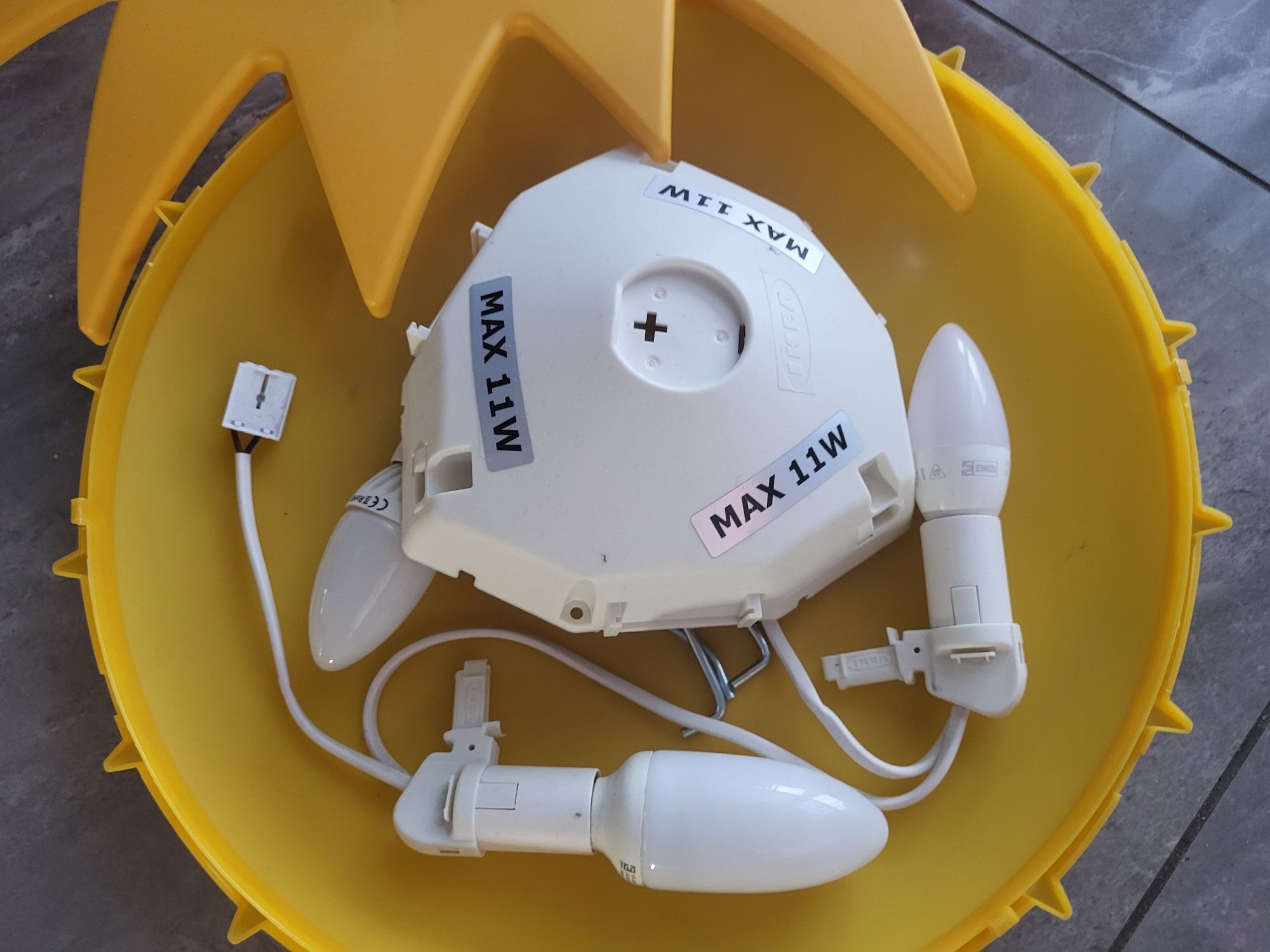 Lampa z IKEI 50 zł
