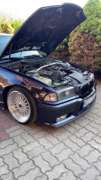 Słupek kompletny M52B28 225km 1Vanos