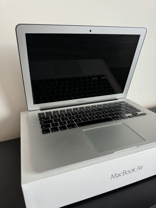 Macbook air (13-inch, 2017)