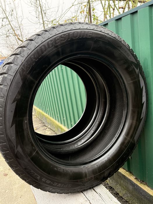Маю 2 пари зимніх шин для продажу