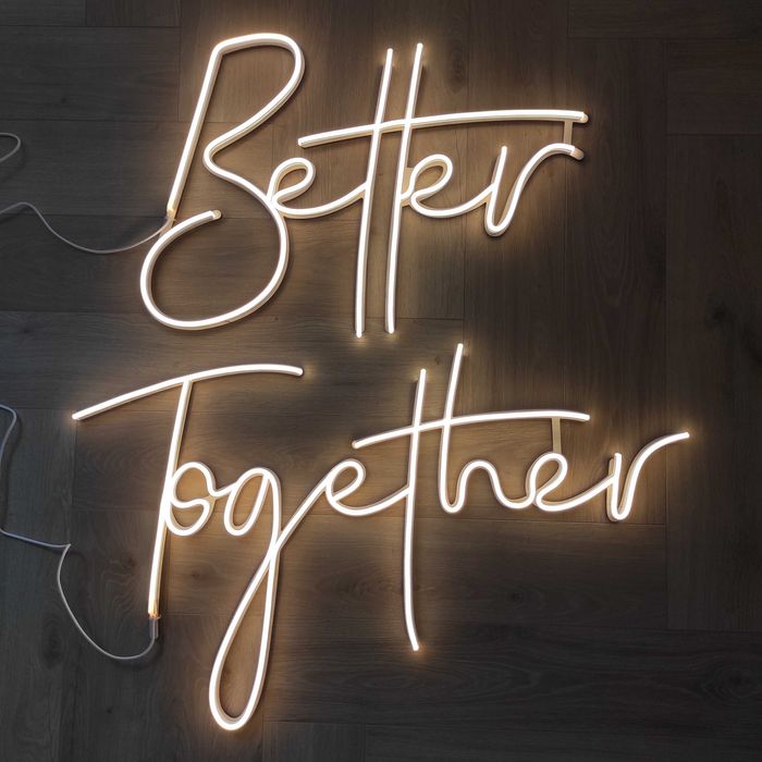 Wynajem napisów LED - dostawa i montaż GRATIS