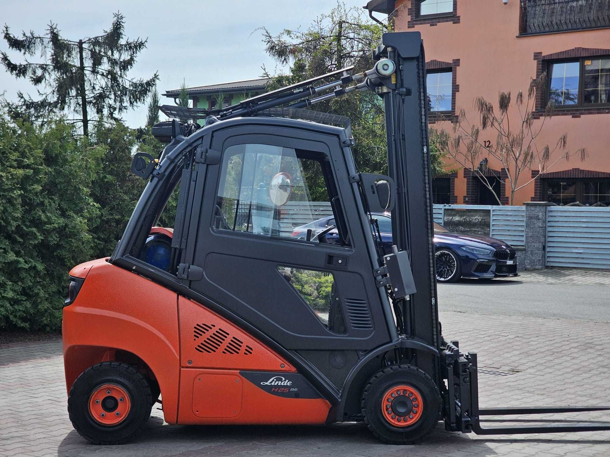 Wózek widłowy Linde H25T-02 LPG 2019r. Kabina