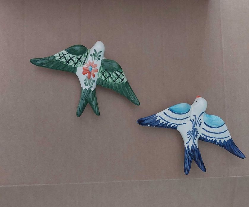 Andorinhas em cerâmica