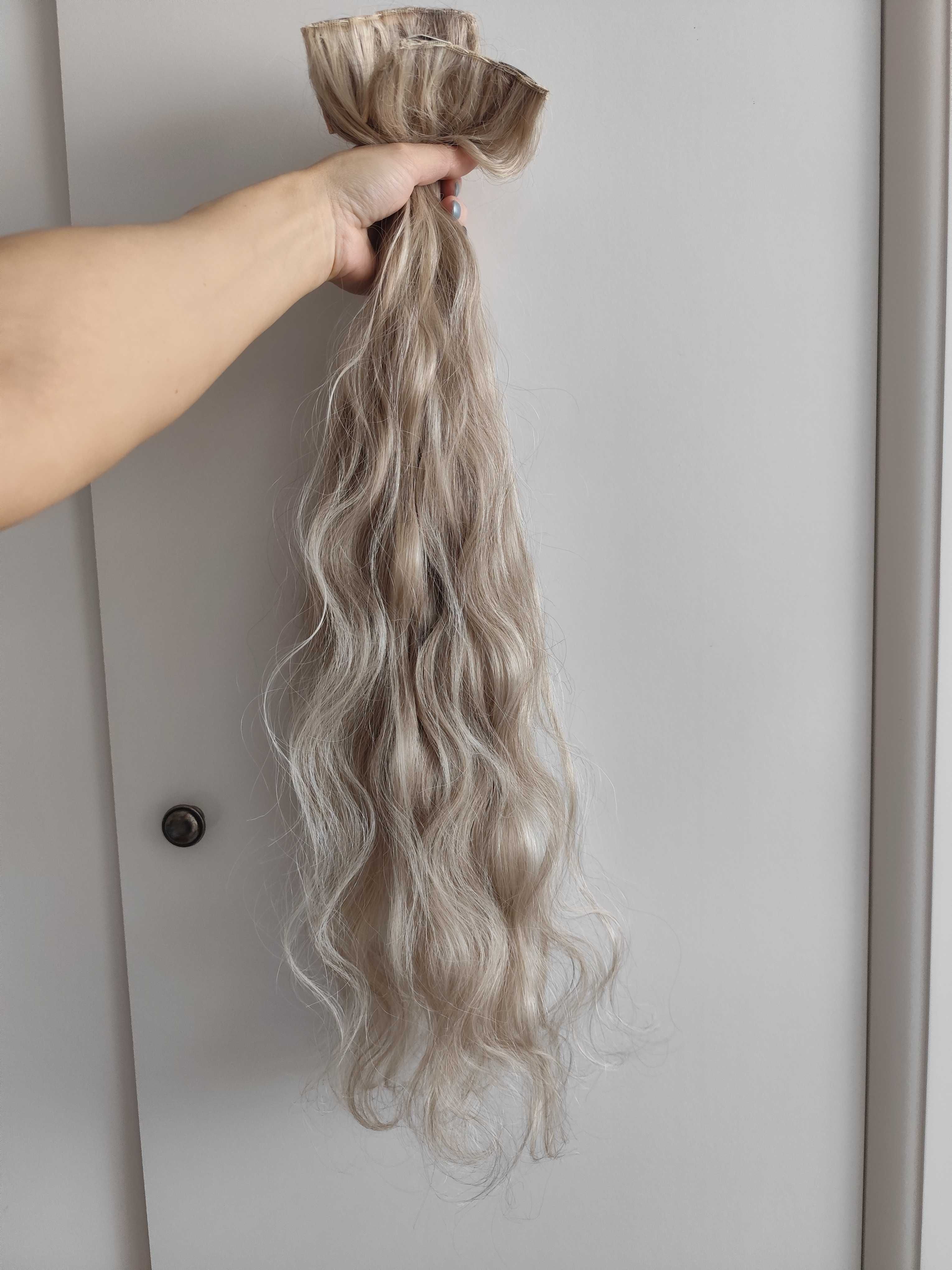Włosy doczepiane falowane na spinki piano blond 70 cm 130 g