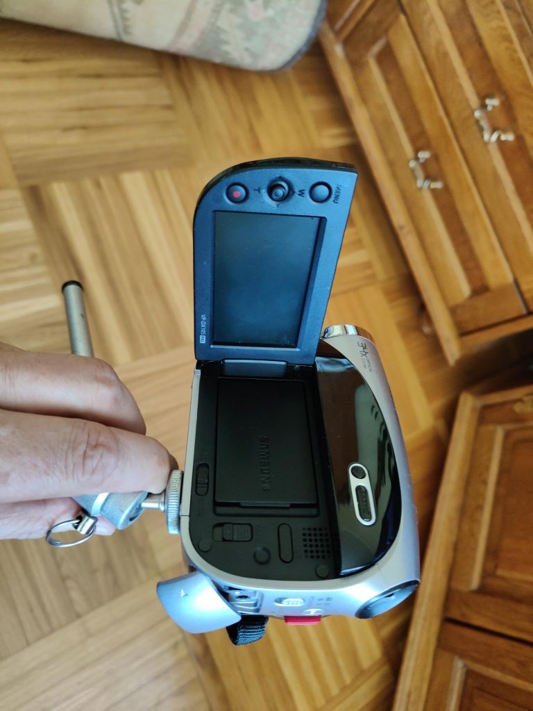 Samsung kamera na karty I CD RW, zoom 34 optyczny.
