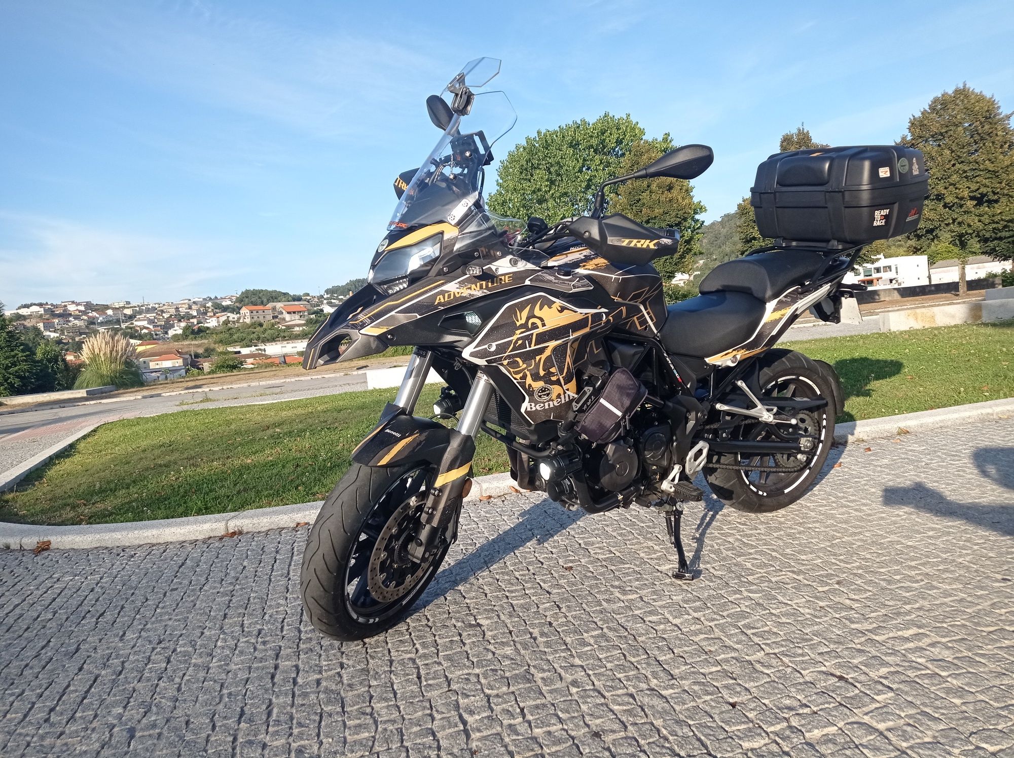 Benelli trk 502 como nova com malas laterais