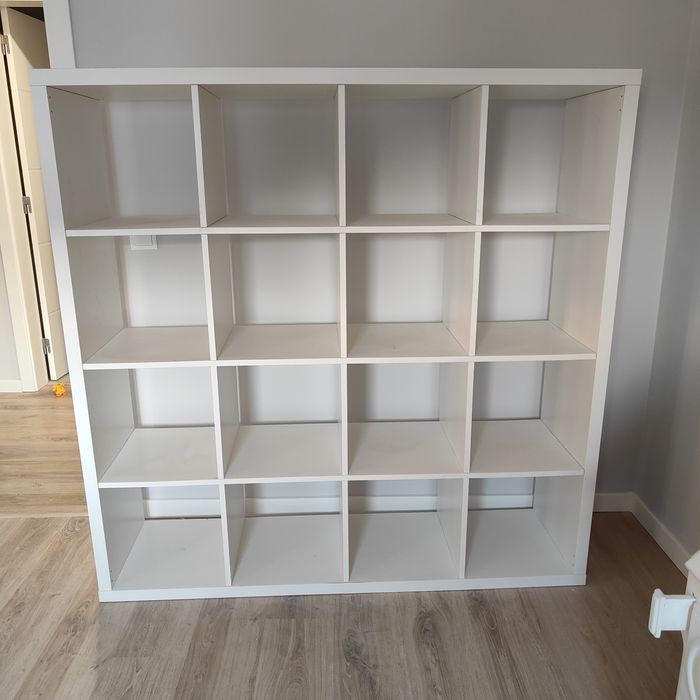 Estante IKEA  4*4