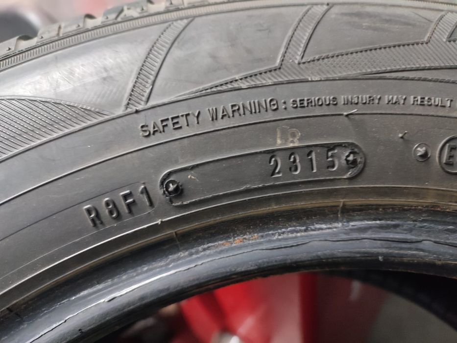 Opony zimowe Falken 215/60/16  4sztuki