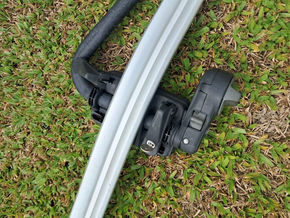 Suporte Thule para desocupar.