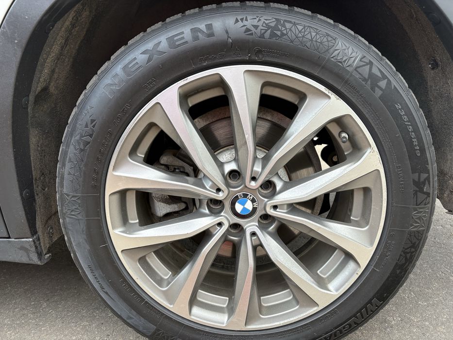 Зимова резина 235/55 R19