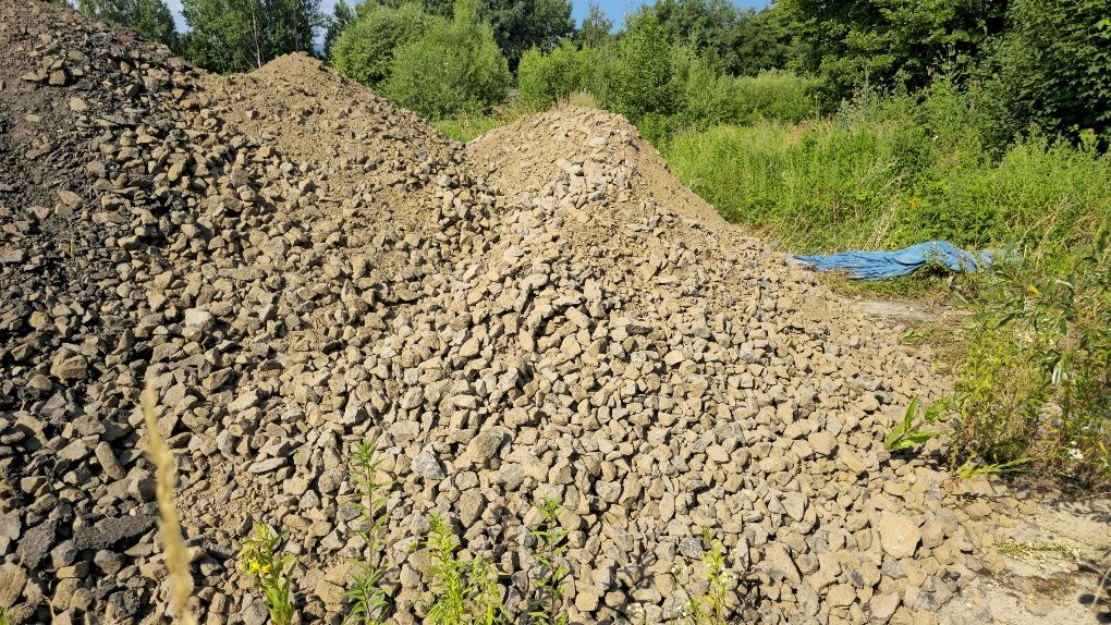 Kliniec tłuczeń drogowy z odzysku 0-63 mm  Recykling,  zwietrzelina.
