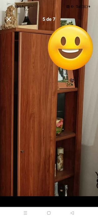 Mobília de sala com mesa de centro e 4 cadeiras