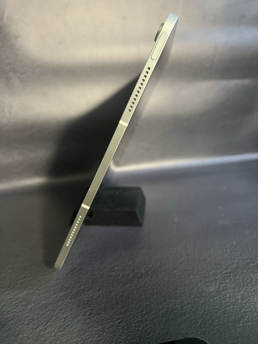 iPad Air 13-inch (M2) Chip 128GB 2024 Neverlock