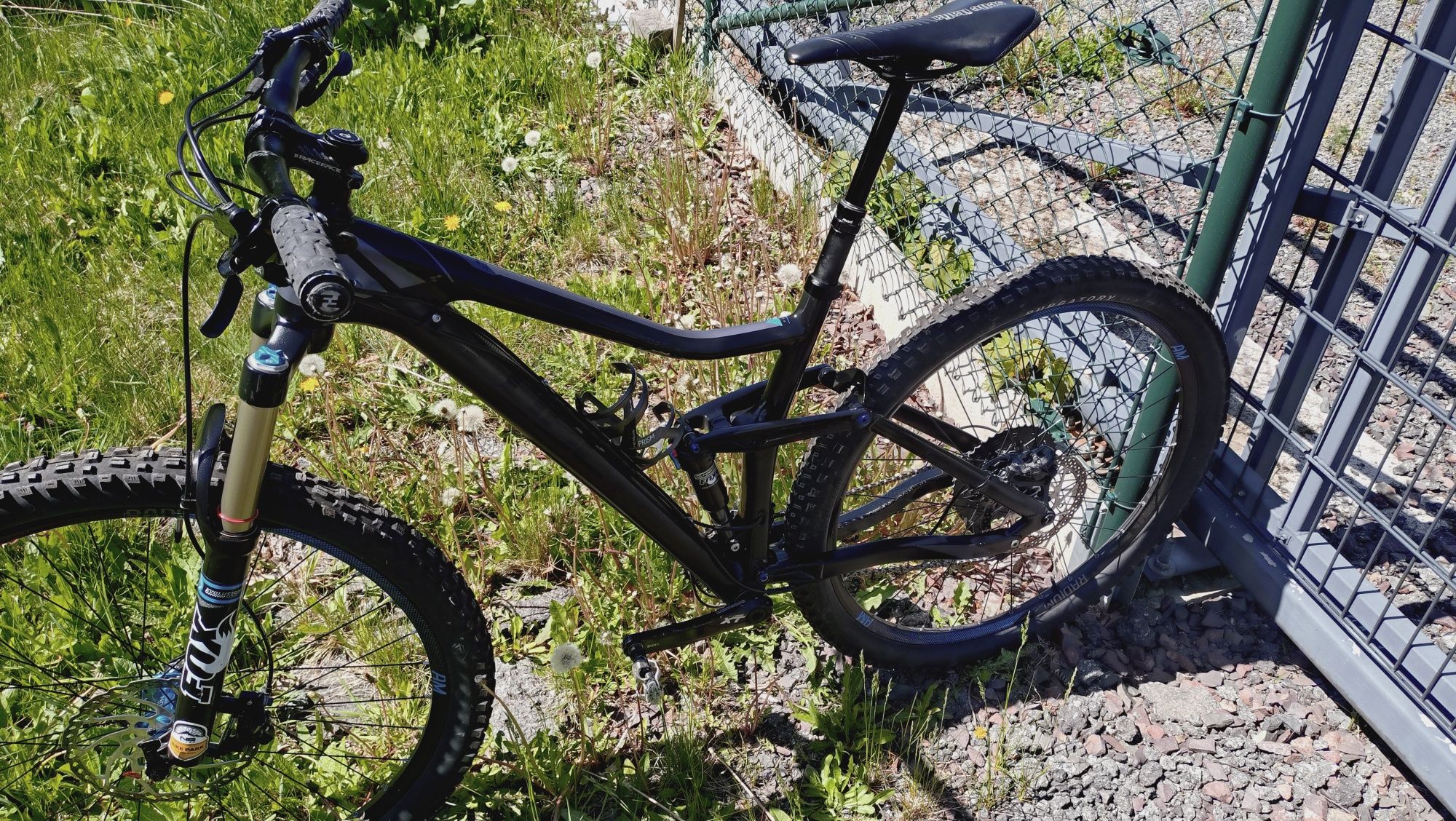 Cube Stereo S/M 29 cali Carbon