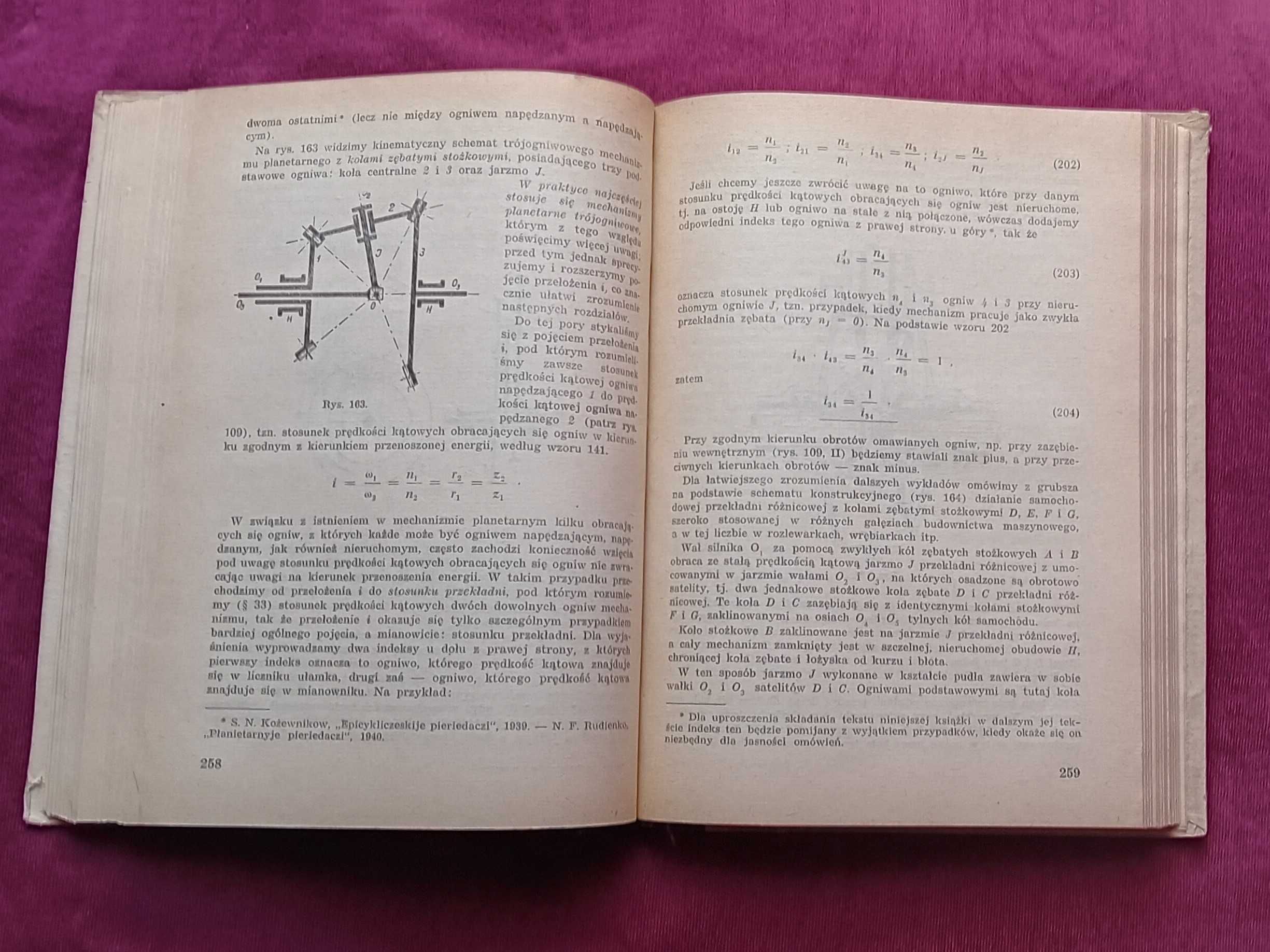 L. Lewenson. Teoria mechanizmów i maszyn. Wyd. MON, 1953 r. Wydanie I.
