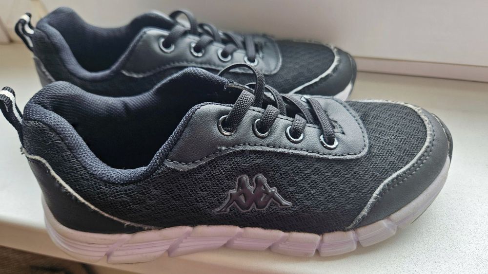 Кросівки Kappa,ідеальний стан!