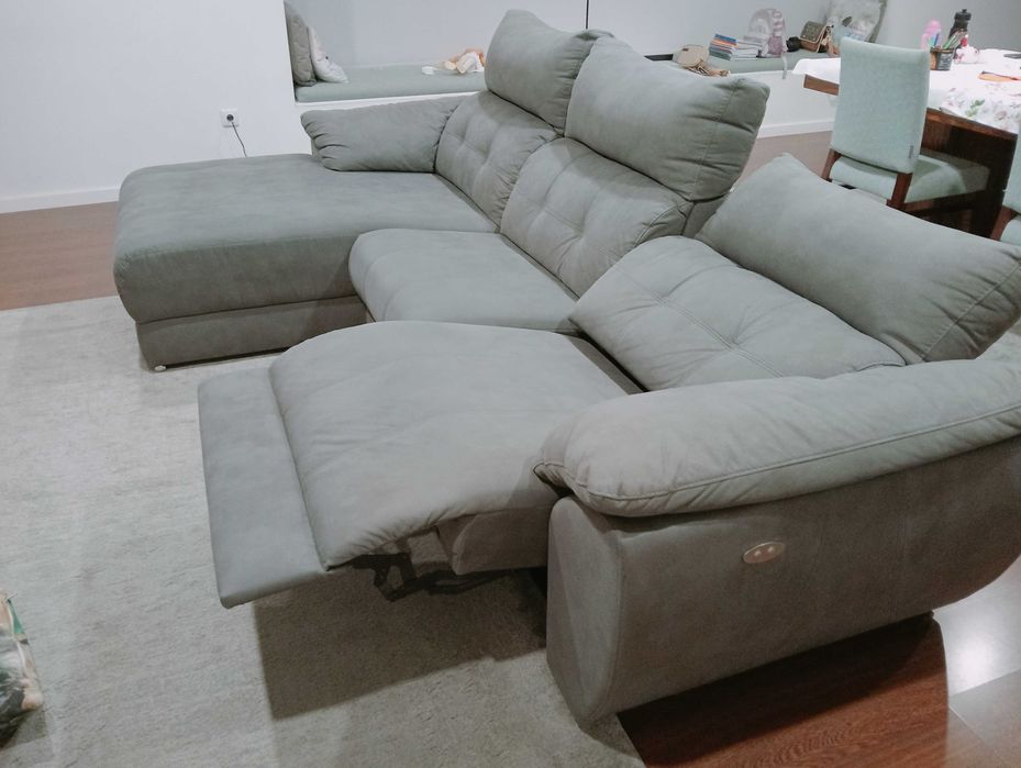 Sofá elétrico como novo