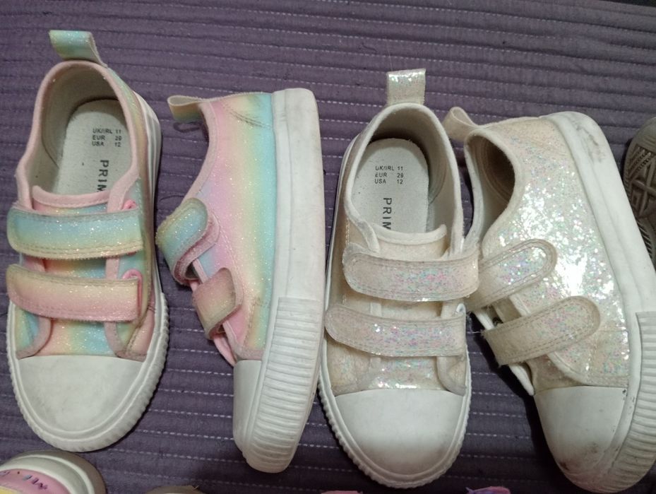 Tênis de criança desde o número .ate 26.